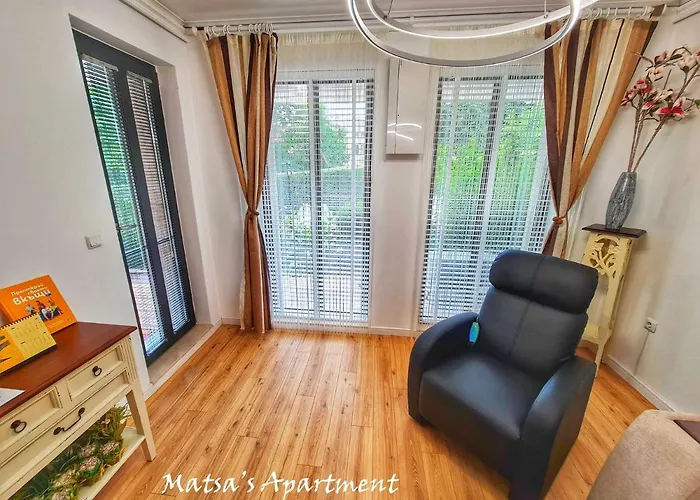 Apartment Matsa In Evergreen Complex *