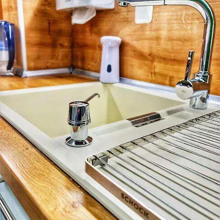 Apartment Matsa In Evergreen Complex