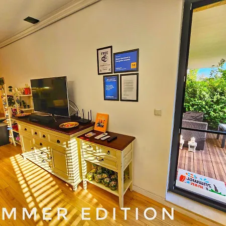 Matsa In Evergreen Complex Apartment